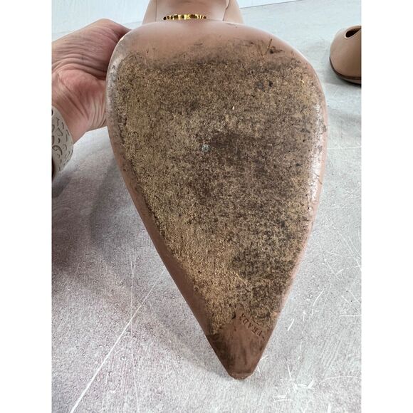 Prada Womens Nude Leather Pointed Toe High Heels Sz 39 - Picture 10 of 15